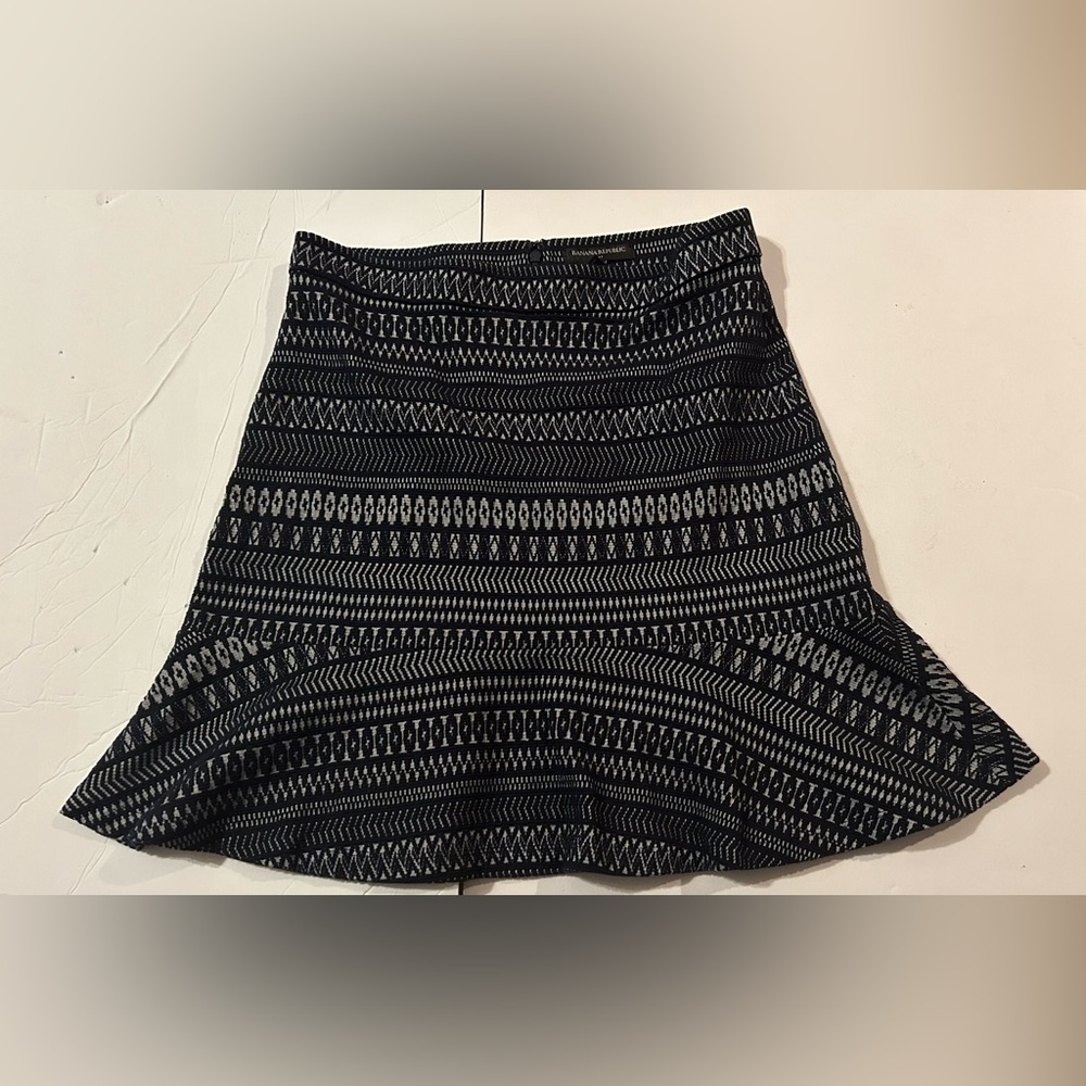 Banana Republic Women's Preppy Flirt Mini Skirt